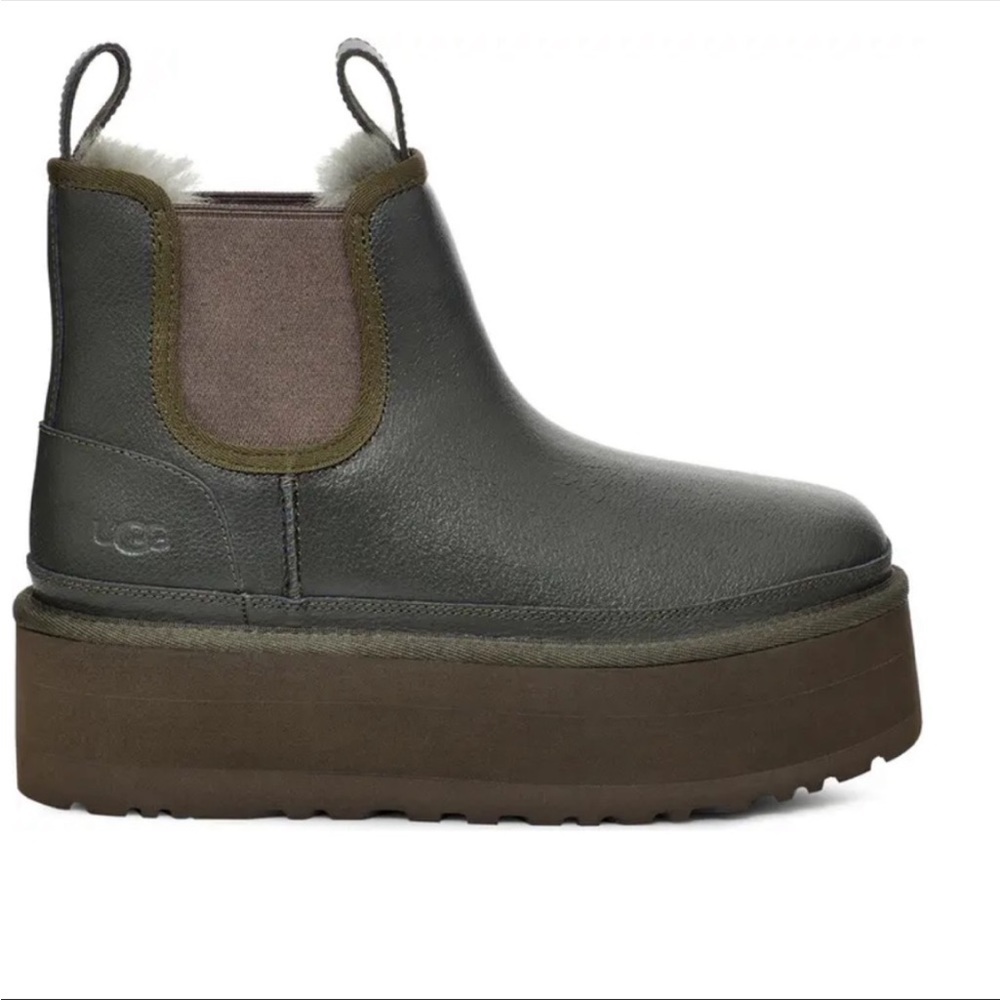 UGG NEUMEL PLATFORM CHELSEA UGG BOOT in FOREST GREEN Size 9